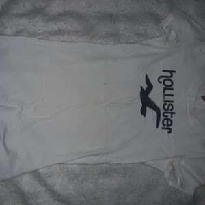 Hollister tshirt xs